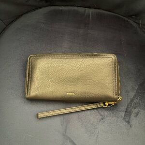 Fossil Logan RFID Zip Around Clutch